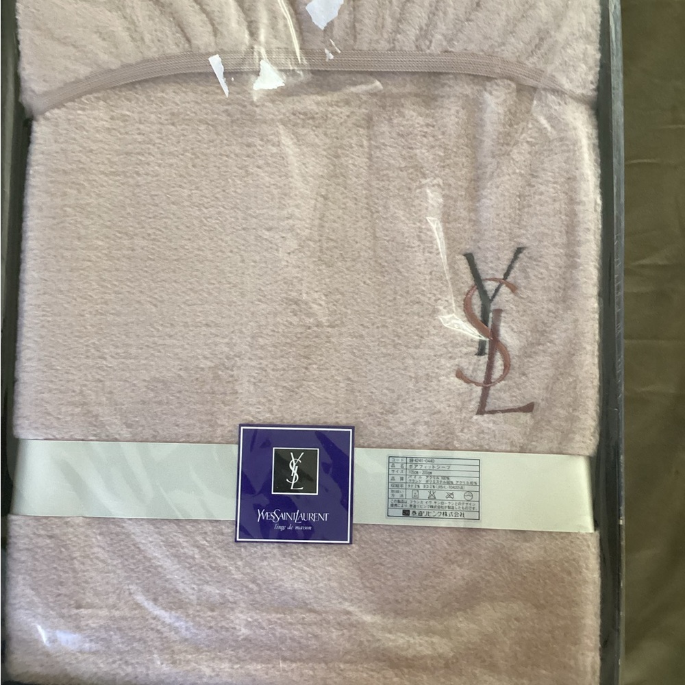 Yves Saint Laurent Blush fitted sheet  .. I believe